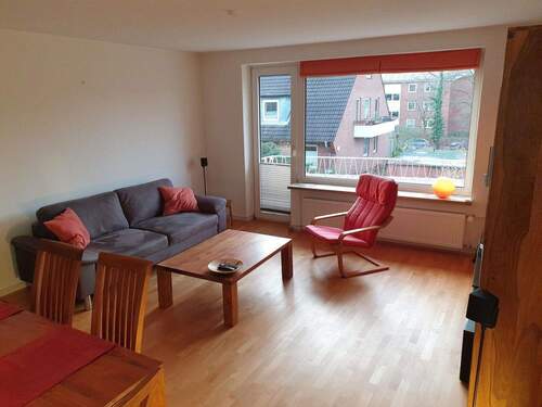 Wohnzimmer Ansicht 1 - 3 Zimmer Etagenwohnung in Hamburg