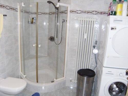 Bad-Dusche mit WM-Anschluß - 