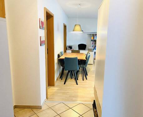 Flur - Etagenwohnung mit 56,00 m&sup2; in Nackenheim zum Kaufen