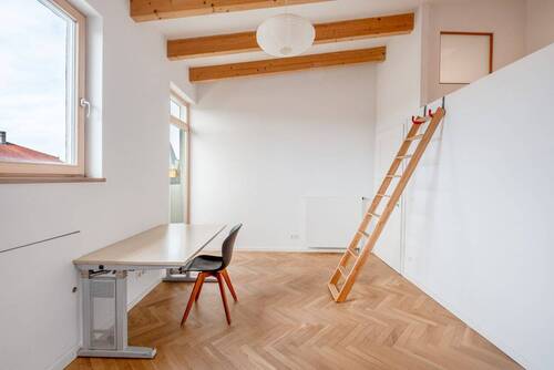 Zimmer mit Zugang zum Balkon - 