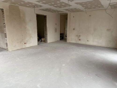 Wohn-/Essbereich - Erstbezug nach Kernsanierung: 3ZKB mit großer Terrasse, gehobener Innenausstattung und Stellplatz