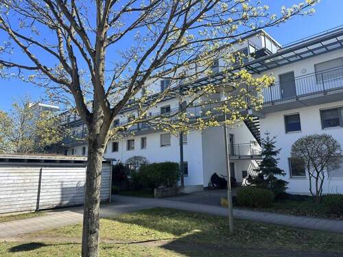 Außenansicht Zugang zum Haus.jpg - 