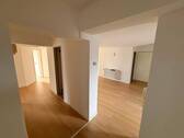 Flur - 9 Zimmer Etagenwohnung zur Miete in Gelsenkirchen