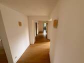 Flur - Etagenwohnung mit 169,00 m&sup2; in Gelsenkirchen zur Miete