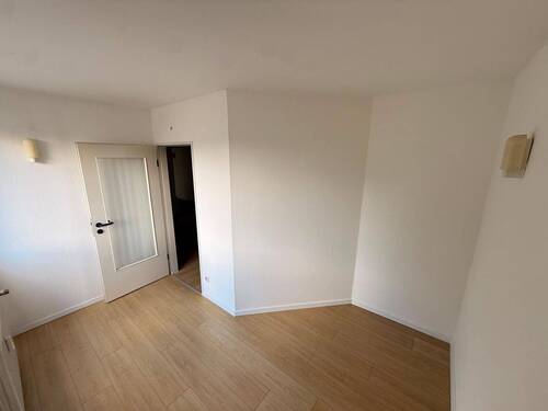 Zimmer 1 - 
