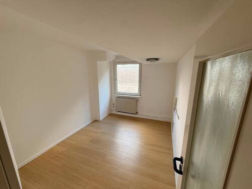 Zimmer 3 - 