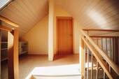 Spitzboden - Treppenaufgang - 