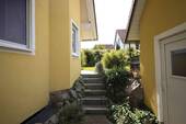 Treppenaufgang zum Garten - Doppelhaushälfte mit 126,30 m² in Pettendorf zum Kaufen