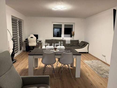 Wohn-Essbereich - Moderne 2-Zimmer-Wohnung mit großem Balkon in KfW-55-Haus