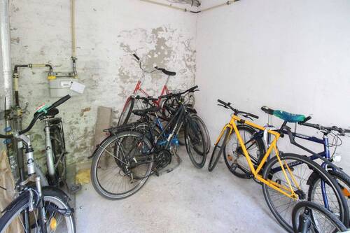 Fahrrad-Abstellraum - 