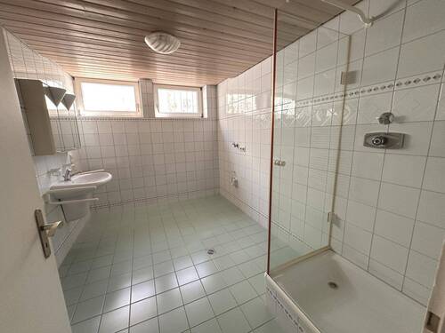 Hanggeschoss Bad - 
