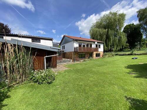 Außenansicht - Freundliches 5-Zimmer-Einfamilienhaus in Winzingen Donzdorf