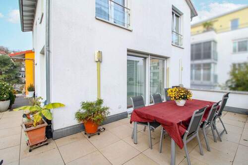 Terrasse EG - 