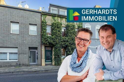 Straßenansicht - Mönchengladbach bietet Platz: Großes Haus, großer Garten, große Möglichkeiten - für Ihre Familie!