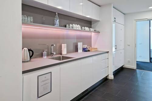 Signature_Hafen City_Germany_Centre 5350_Refresh a - 