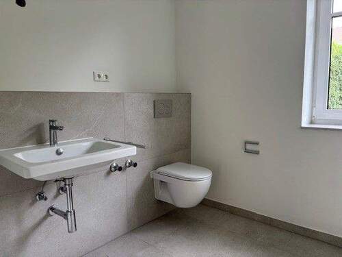 Bad_WC+Waschtisch - 