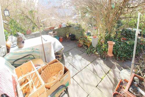 Terrasse_EG - 8 Zimmer Mehrfamilienhaus, Wohnhaus zum Kaufen in Leinfelden-Echterdingen