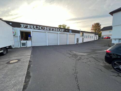 Innenhof - Halle in Ortenberg