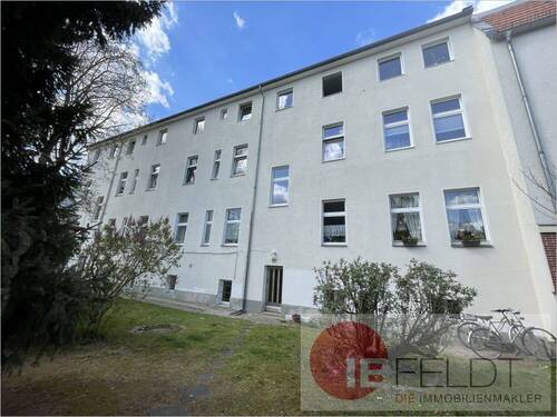 Rückansicht - 1 Zimmer Mehrfamilienhaus, Wohnhaus zum Kaufen in Berlin