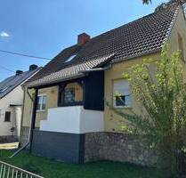 PROVISIONSFREI - Großes Grundstück mit Altbestand - Sanierung oder Neubau - Erfurt