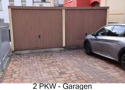 Garagen - Mehrfamilienhaus, Wohnhaus mit 300,00 m&sup2; in Plauen zum Kaufen
