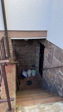 Zugang zum Keller - 