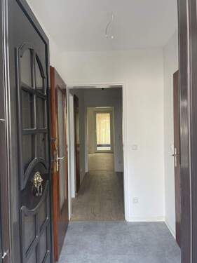 Bild 2 - 4 Zimmer Reihenmittelhaus zum Kaufen in Hanau