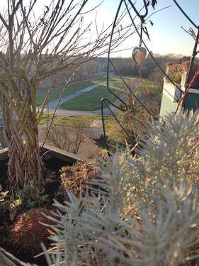 Balkonblick - 2 Zimmer Etagenwohnung zur Miete in Neuss