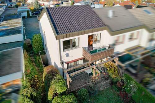 Außenansicht - 4 Zimmer Reihenendhaus zum Kaufen in Filderstadt