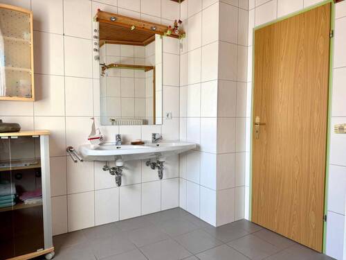 Tageslichtbad im Obergeschoss - 