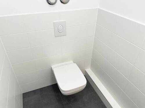 WC - 