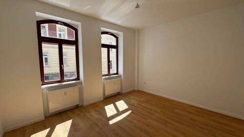 Wohnzimmer.jpg - Helle 3-Zimmer Wohnung mit Balkon