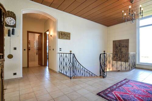 Eingangsbereich - 4 Zimmer Einfamilienhaus in Bergisch Gladbach