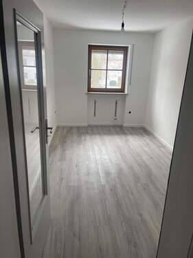 Bild 4 - 4 Zimmer Etagenwohnung in Oberding/Notzing