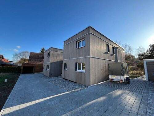 Wohnen wie im eigenen Haus - Gemütliches kleines Wohnhaus in ökologischer Holzbauweise in Deggenhausertal-Obersiggingen