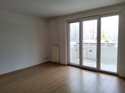 Bild 2 vom Wohnzimmer - Etagenwohnung mit 51,30 m&sup2; in Dessau-Roßlau zur Miete