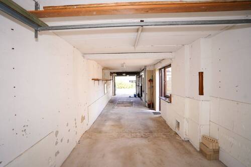 Garage - 