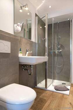 Badezimmer - Etagenwohnung mit 200,00 m&sup2; in Bad Zwischenahn zum Kaufen