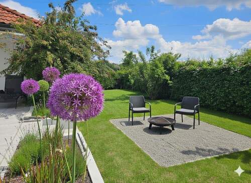 Blick in den Garten - 5 Zimmer Einfamilienhaus zum Kaufen in Bad Saulgau