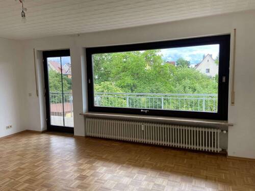 Wohnzimmer - 3 Zimmer Etagenwohnung in Forchheim