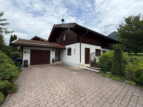 Einfahrt - 4 Zimmer Einfamilienhaus in Unterwössen