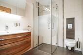 Duschbad im EG Wohnhaus - 