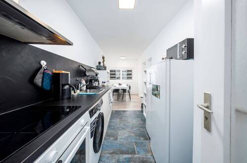 3 - 4 Zimmer Etagenwohnung in Berlin