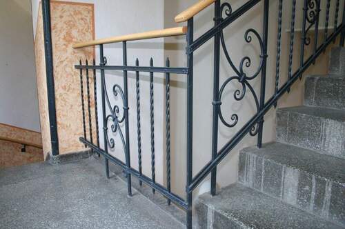 großes Treppenhaus - Einfamilienhaus in Pirna zum Kaufen