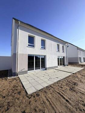 Terassse - Doppelhaushälfte mit 148,00 m&sup2; in Eckersmühlen zur Miete