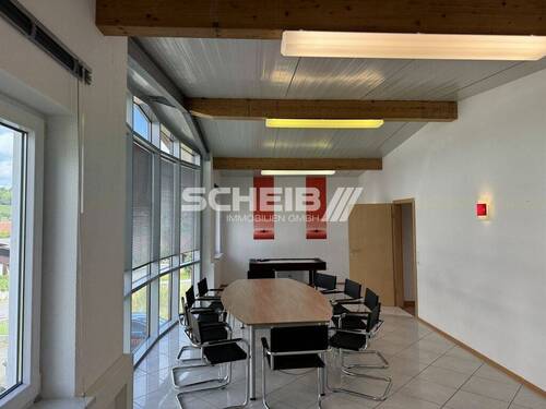 Besprechungsraum im Obergeschoss - 