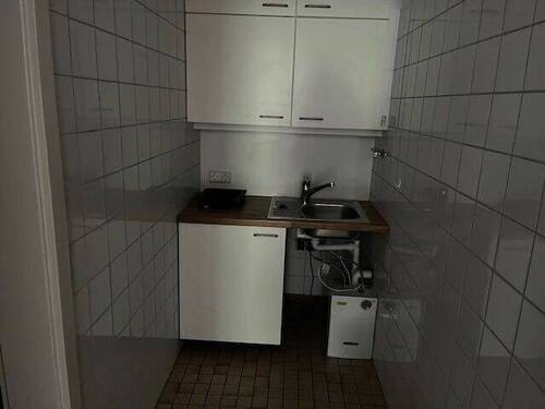 aus dem Dornröschenschlaf erweckt zu werden - 3 Zimmer Büro in Frickingen