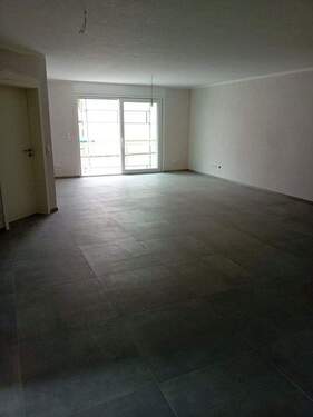 Bild 3 - 4 Zimmer Etagenwohnung in Bockenheim an der Weinstraße