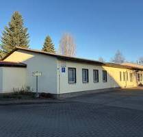 Praktische Büro- und Arbeitsflächen mit Küche und Außenflächen - Halberstadt