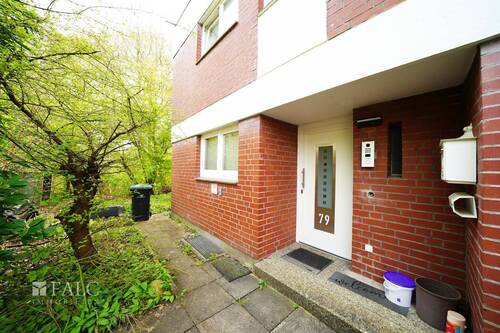 Eingang - 5 Zimmer Reihenendhaus in Hamburg